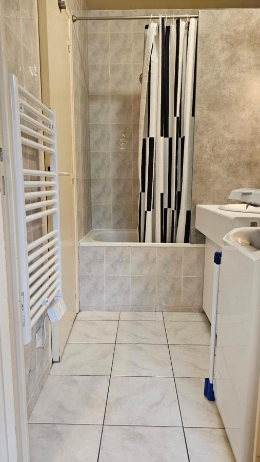 Studio Calme Proche Centre Ρενς Εξωτερικό φωτογραφία